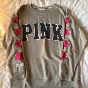 green crewneck sweatshirt